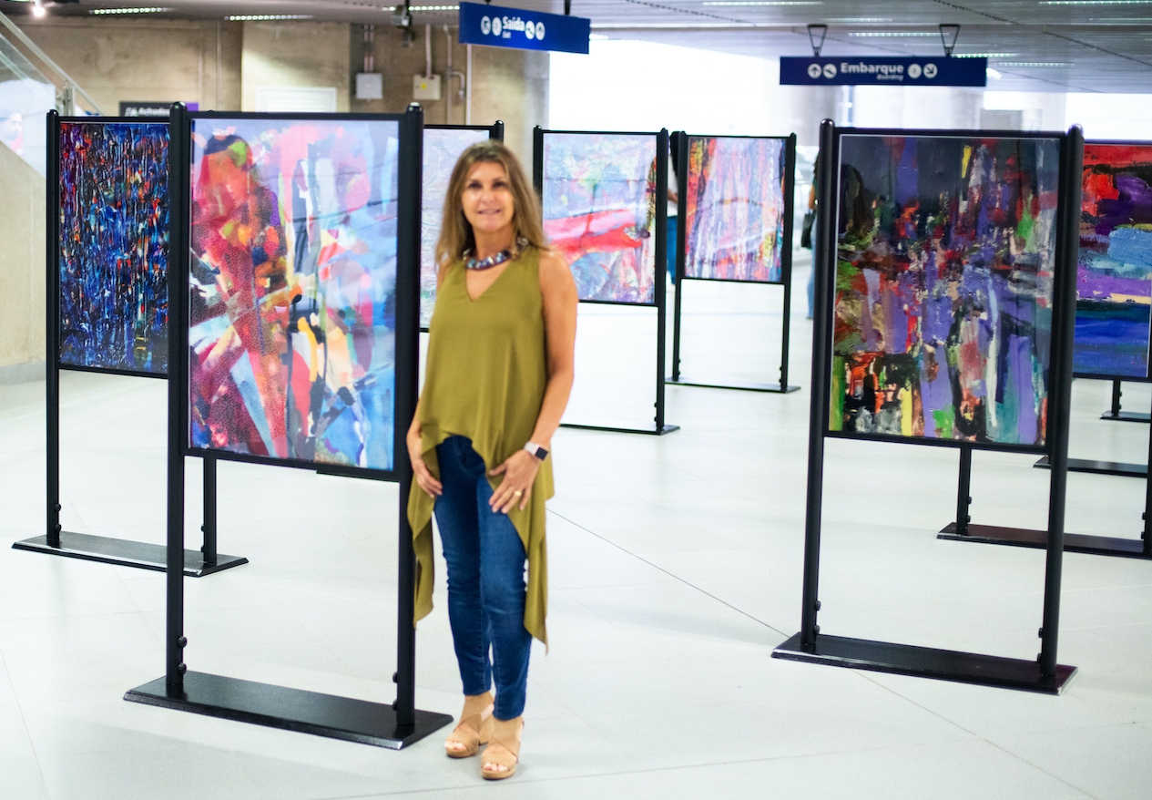 Arqueologia da Cor no Metro - Individual 2020 by Silvana LaCreta Ravena